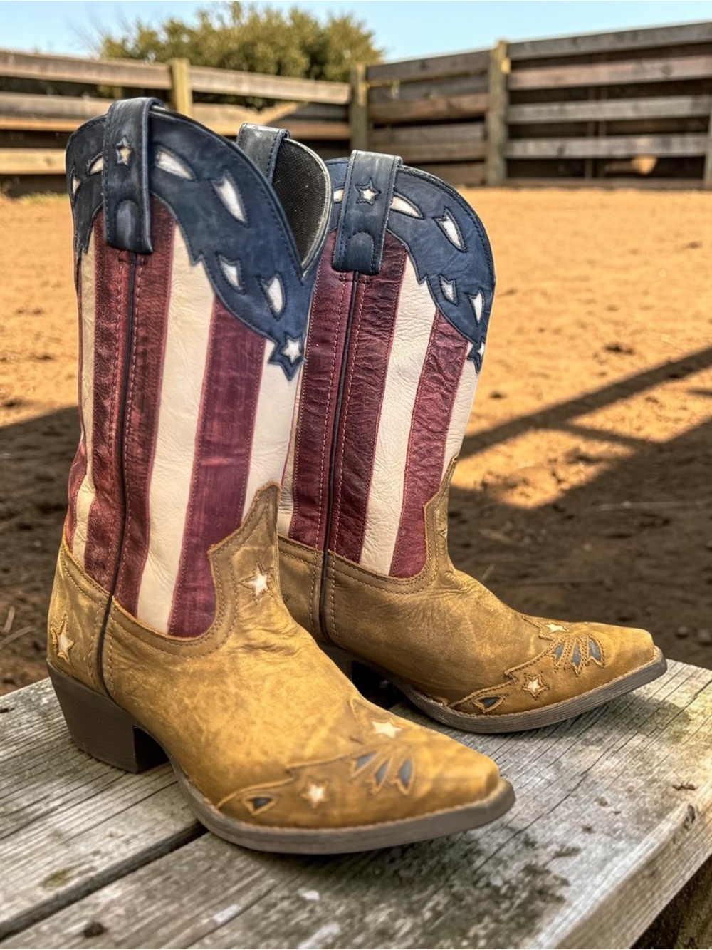 LAREDO WOMEN'S KEYES COWBOY BOOTS USA STARS & STRIPES FASHION WESTERN 9